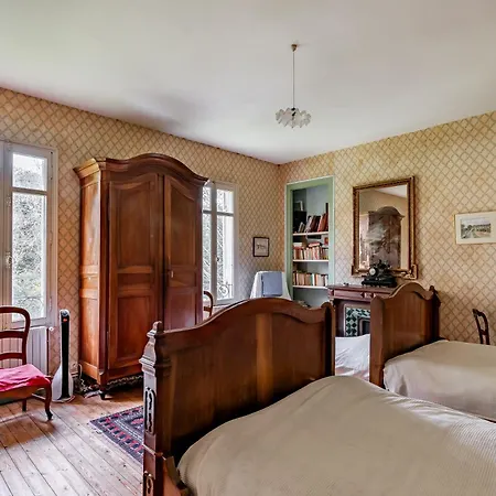 Sorbede - Charmante Maison Pour 10 Personnes