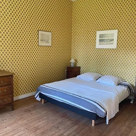 Sorbede - Charmante Maison Pour 10 Personnes בית נופש